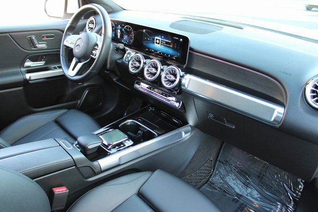 Used 2020 Mercedes-Benz GLB 250 image 13
