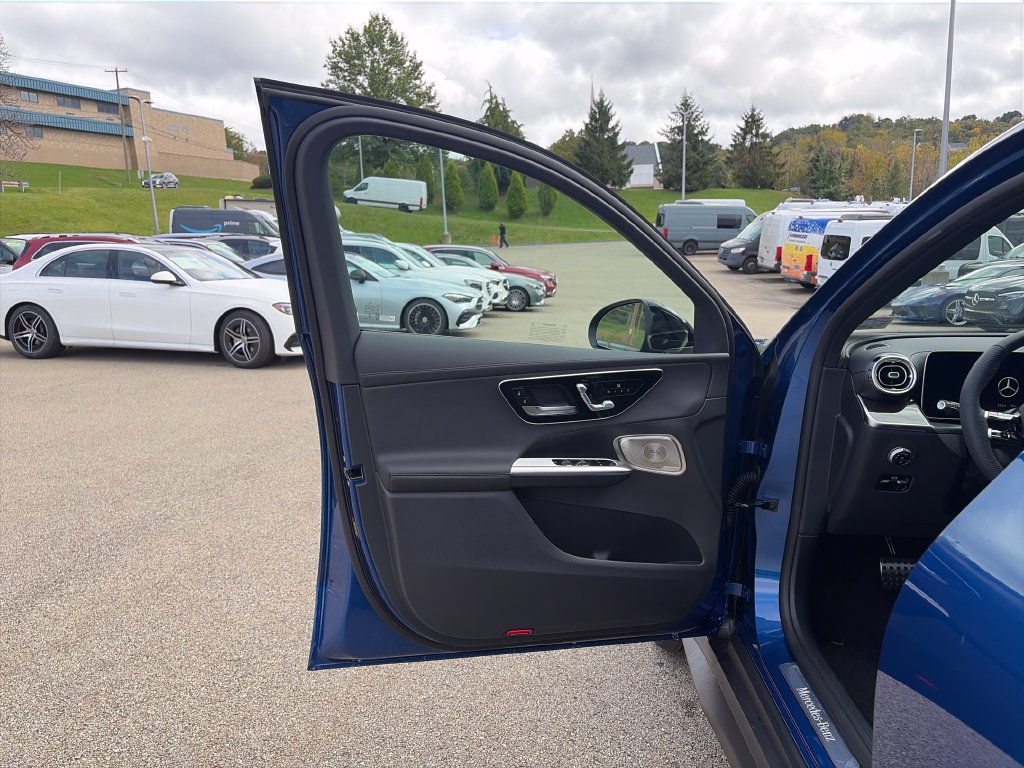 New 2027 Mercedes-Benz GLC 300 4MATIC image 10