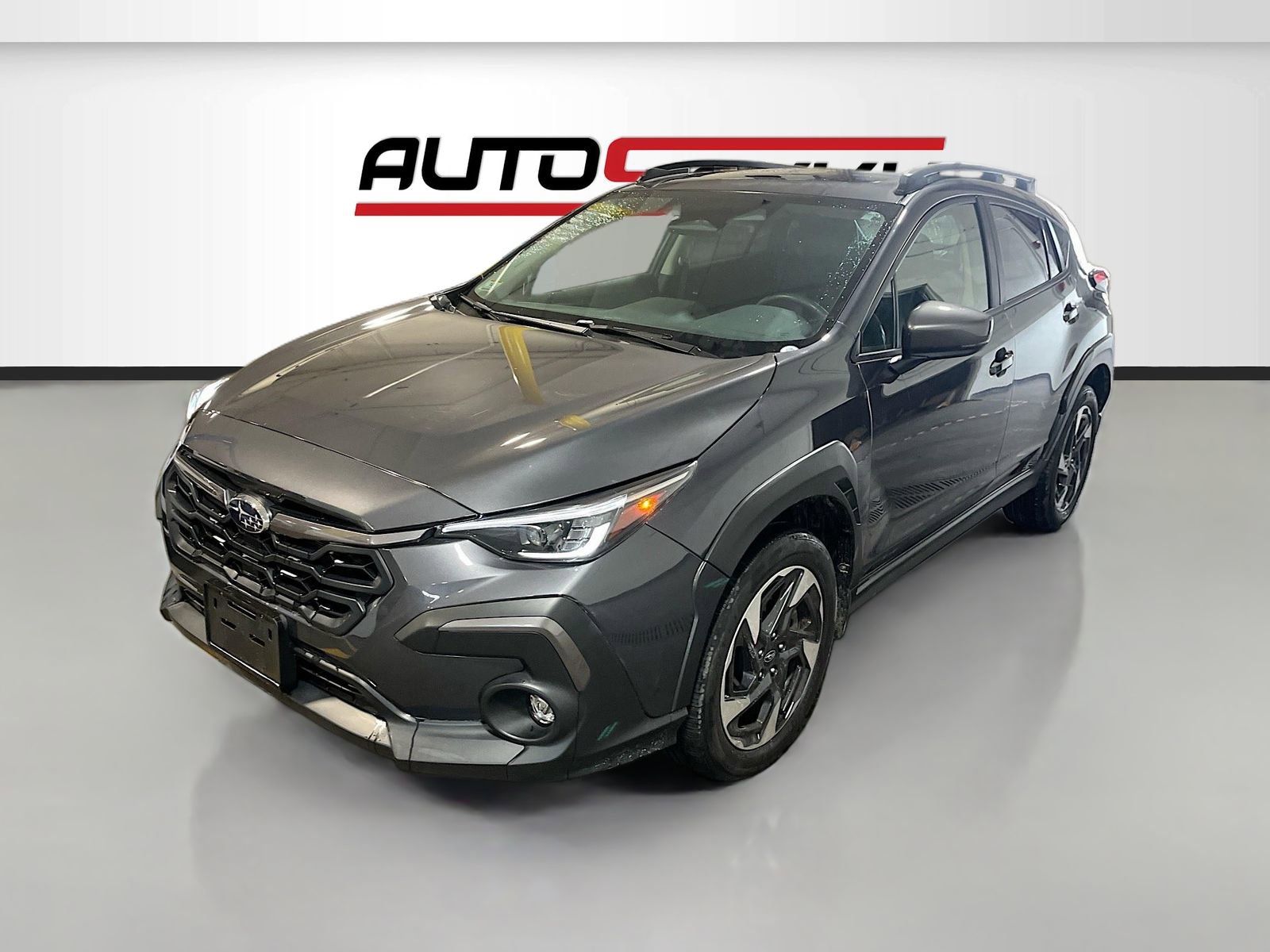 Used 2024 Subaru Crosstrek 2.5i Limited image 3