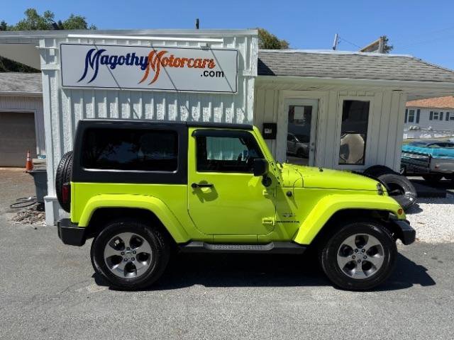 Used 2017 Jeep Wrangler Sahara AWD/4WD image 2