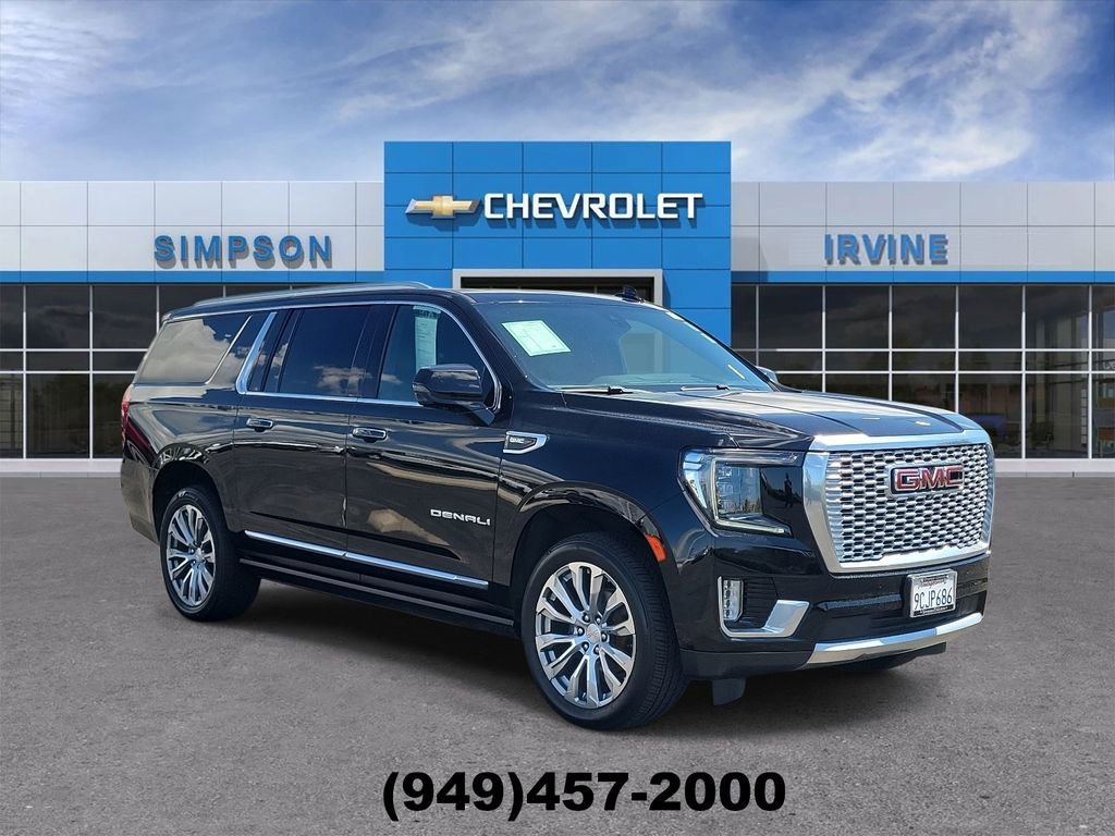 Used 2021 GMC Yukon XL Denali w/ Denali Premium Package image 2