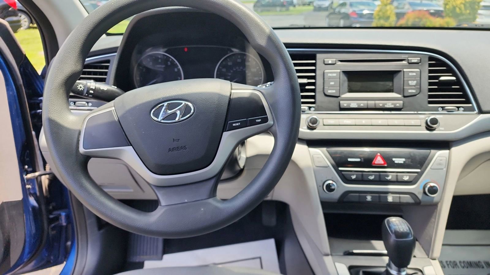 Used 2017 Hyundai Elantra SE image 15