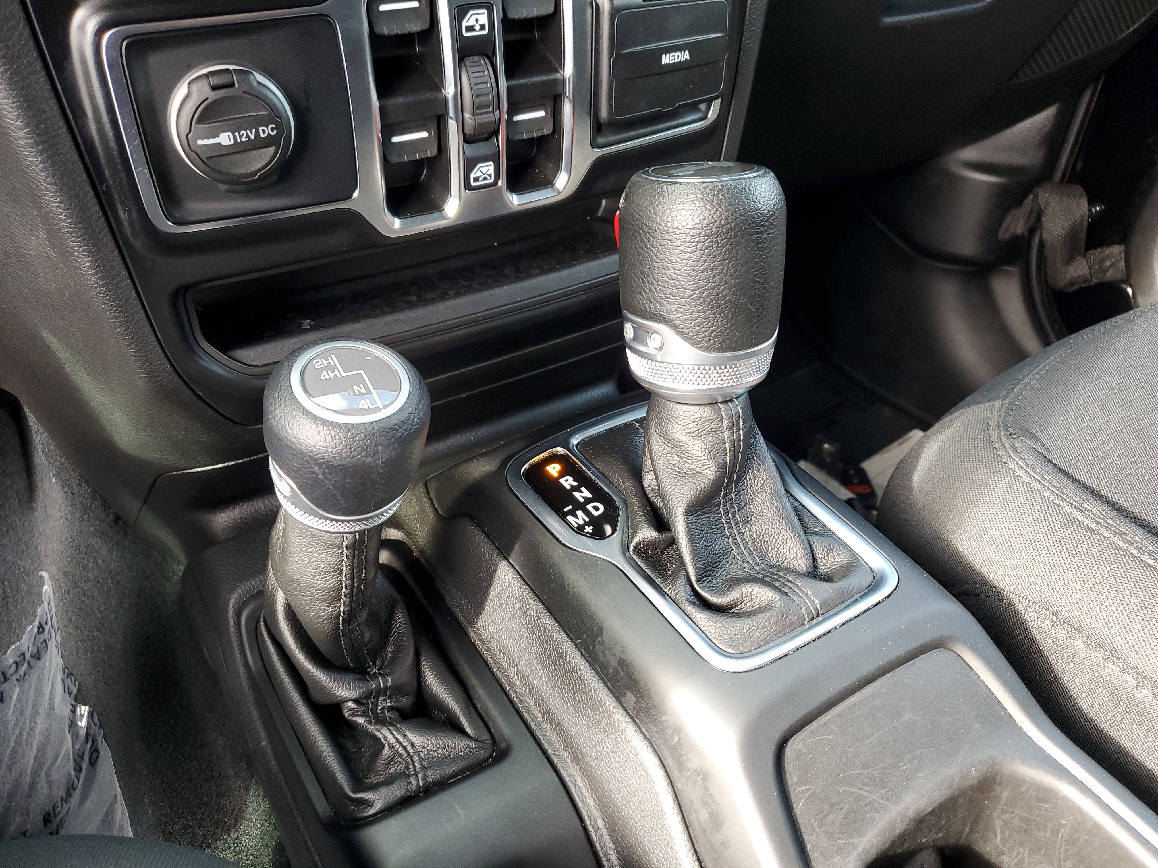 Used 2022 Jeep Wrangler Unlimited Sport image 26