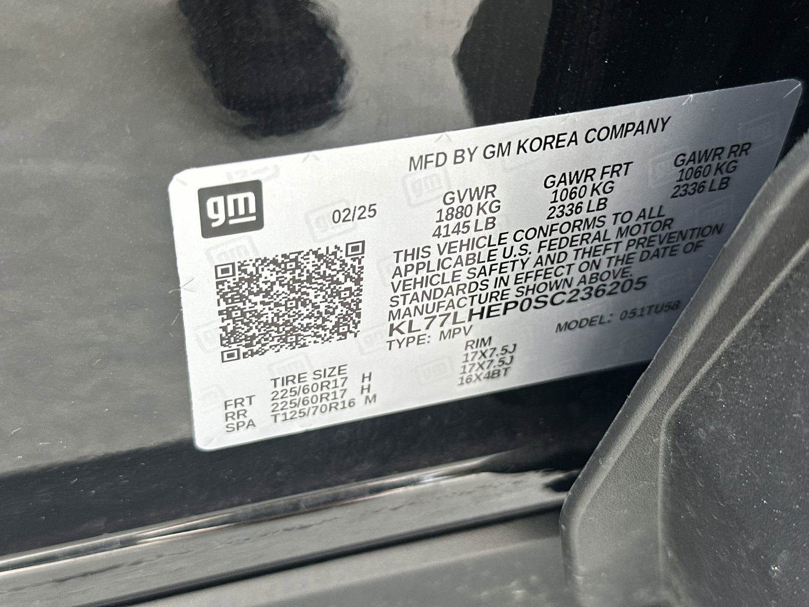 Used 2025 Chevrolet Trax LT w/ LT Convenience Package image 35
