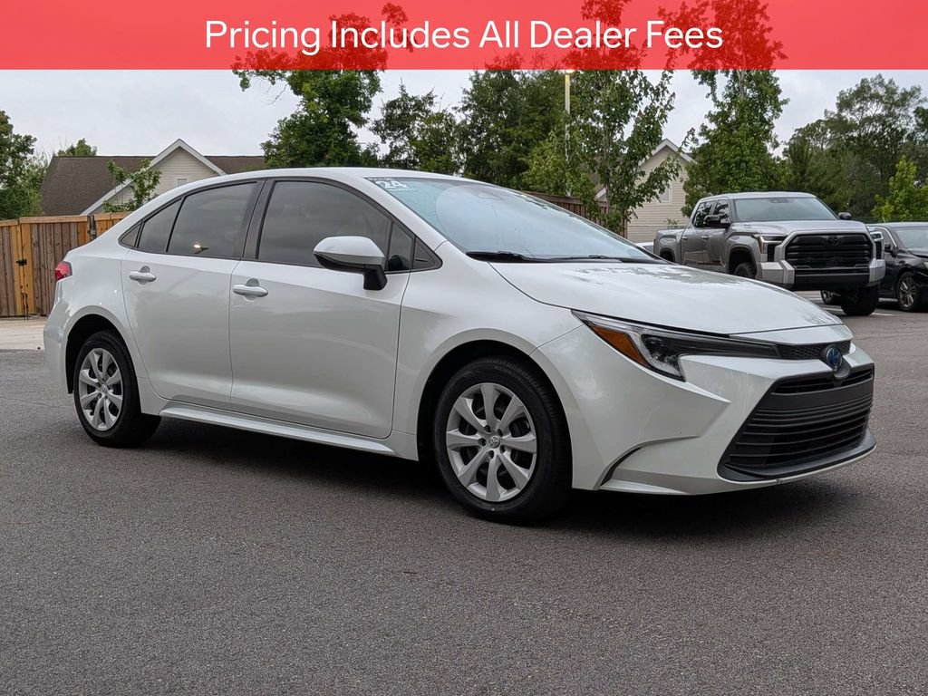 Certified 2024 Toyota Corolla LE FWD image 2