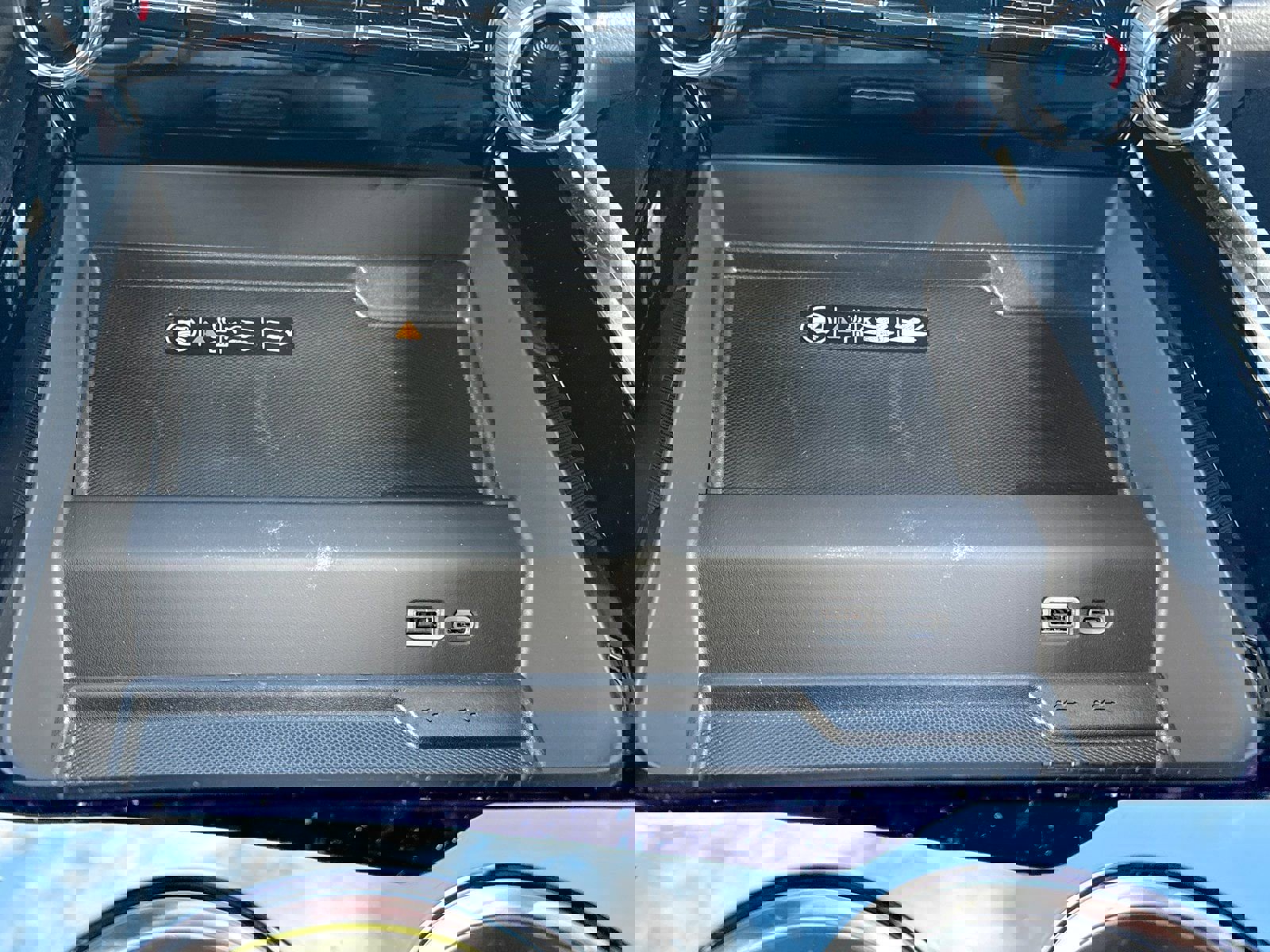 New 2026 Chevrolet Suburban High Country image 62