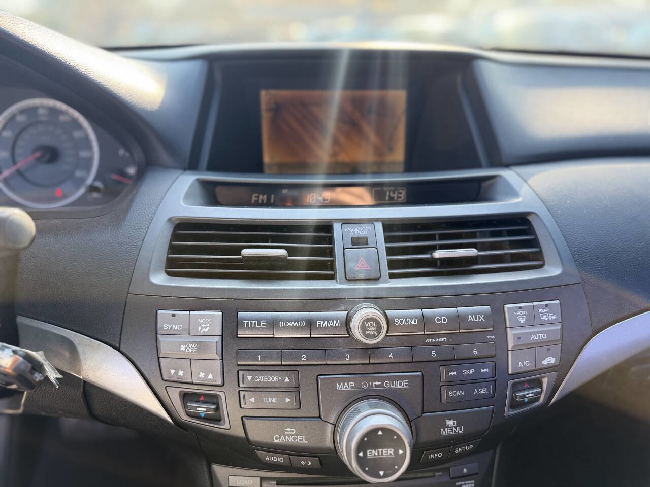 Used 2011 Honda Accord EX-L image 14