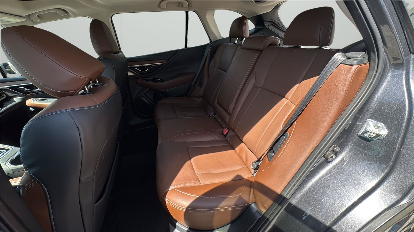 Used 2022 Subaru Outback Touring w/ Popular Package #2 AWD/4WD image 11