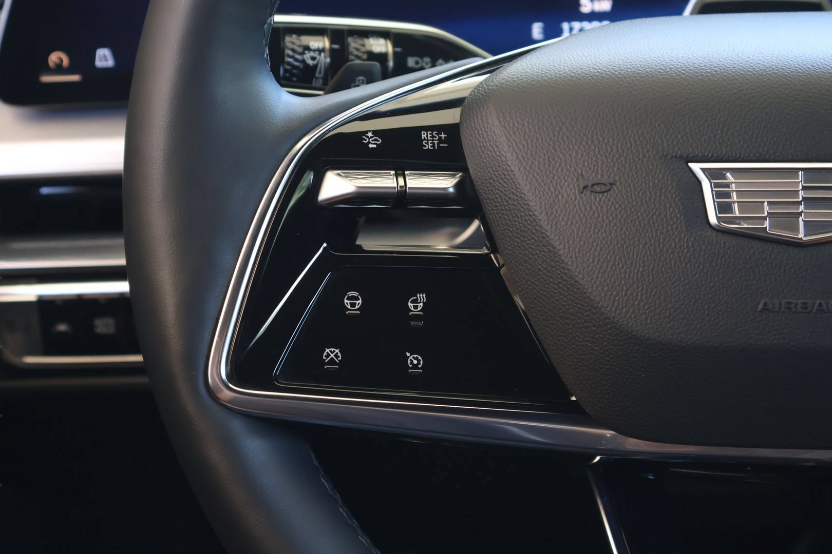 Certified 2023 Cadillac Lyriq 2WD image 20