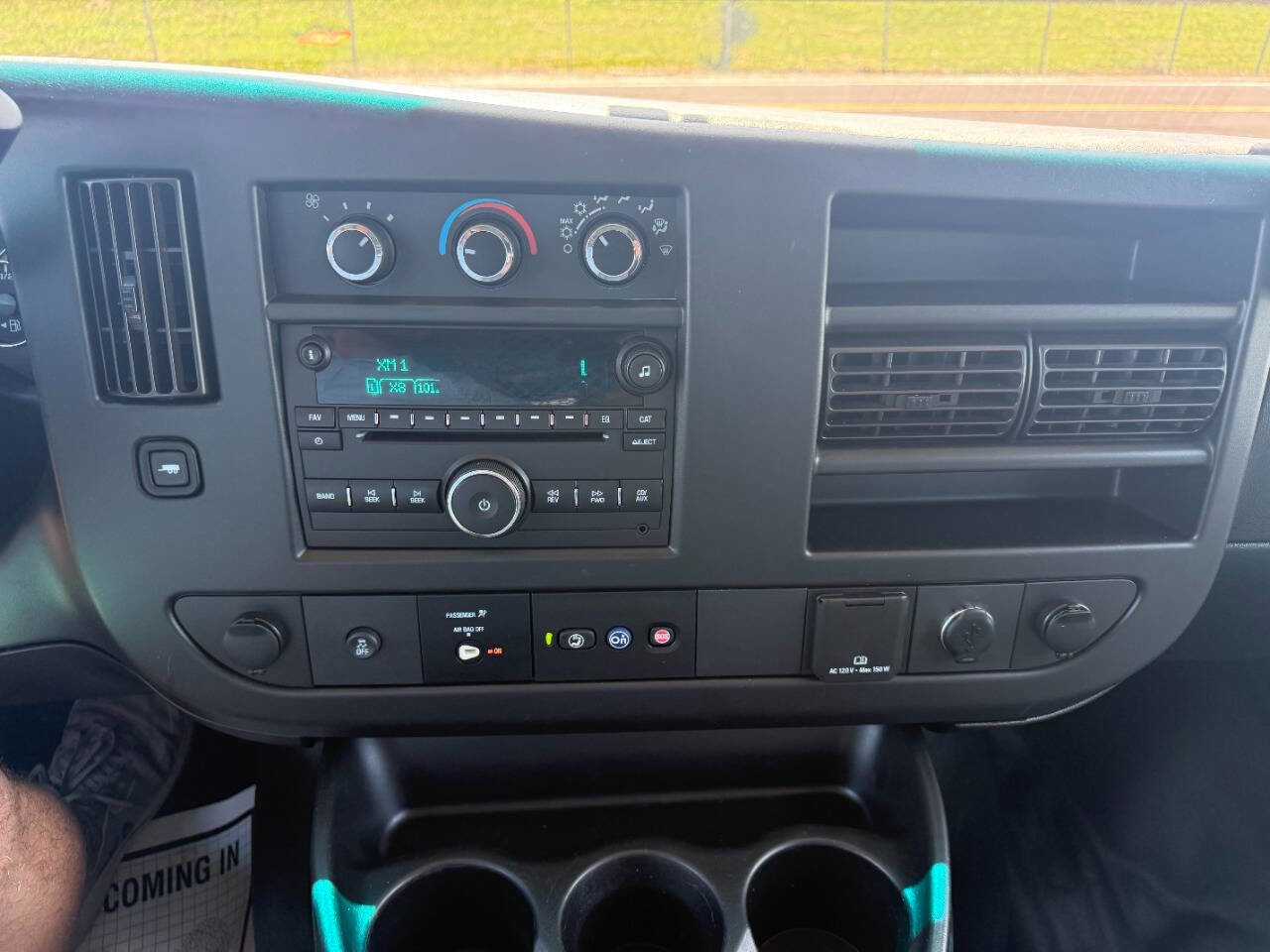 Used 2019 Chevrolet Express 2500 w/ Driver Convenience Package RWD image 15