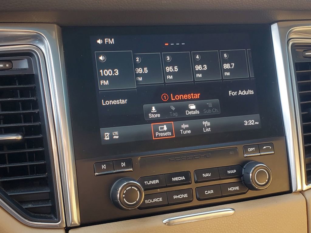 Used 2018 Porsche Macan image 18