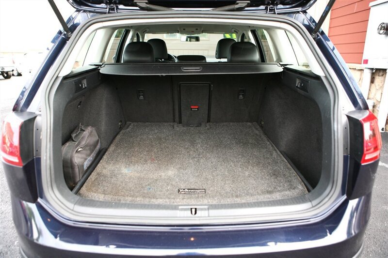 Used 2017 Volkswagen Golf Alltrack S AWD/4WD image 14