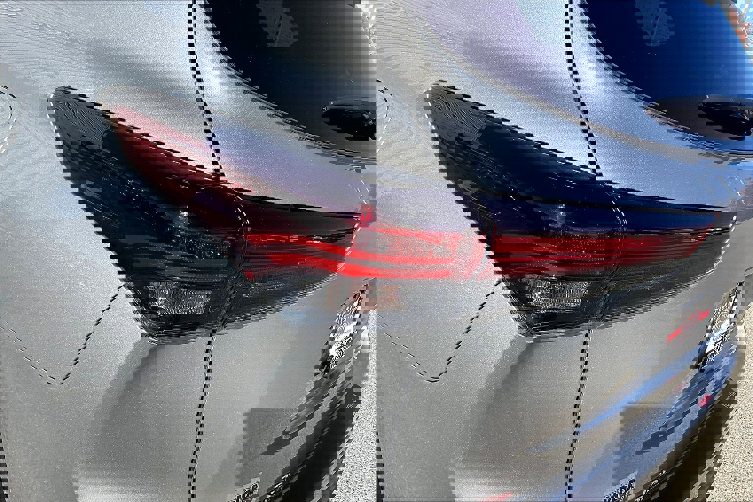 Used 2024 Toyota Highlander LE image 34