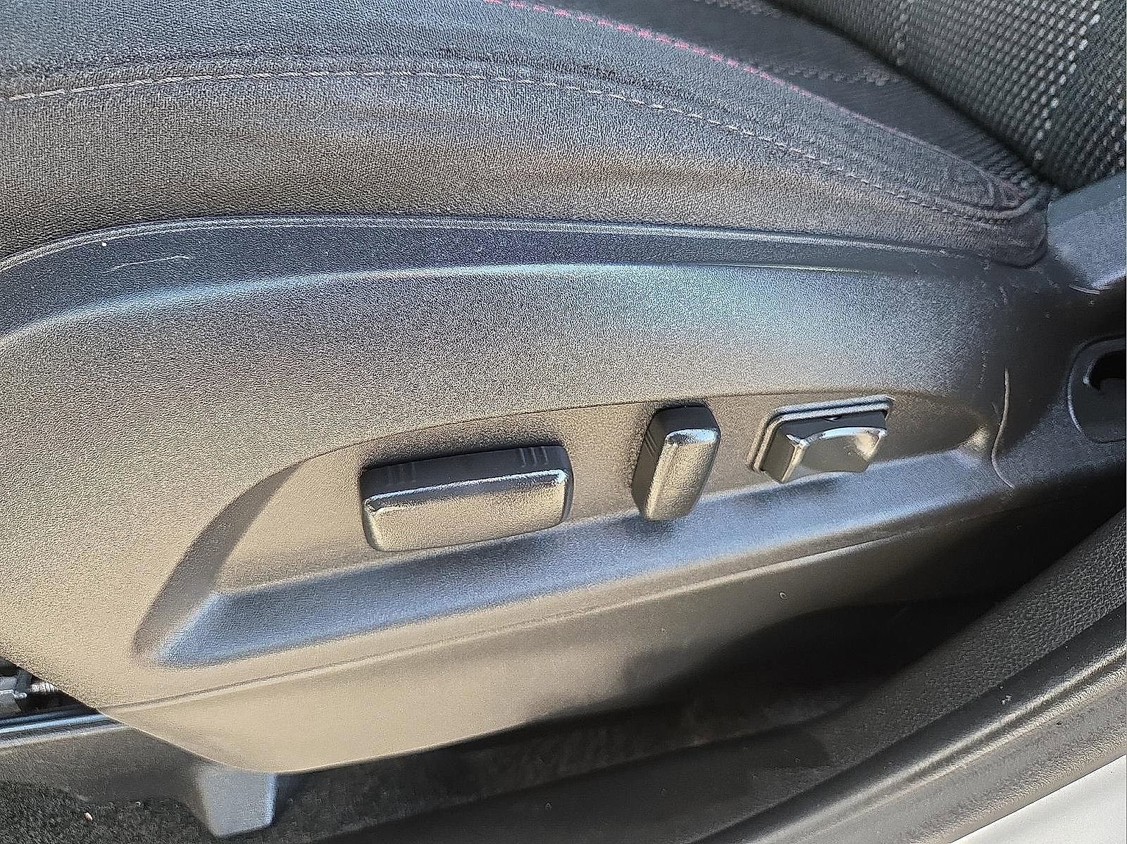 Used 2016 GMC Terrain SLE w/ Convenience Package image 13