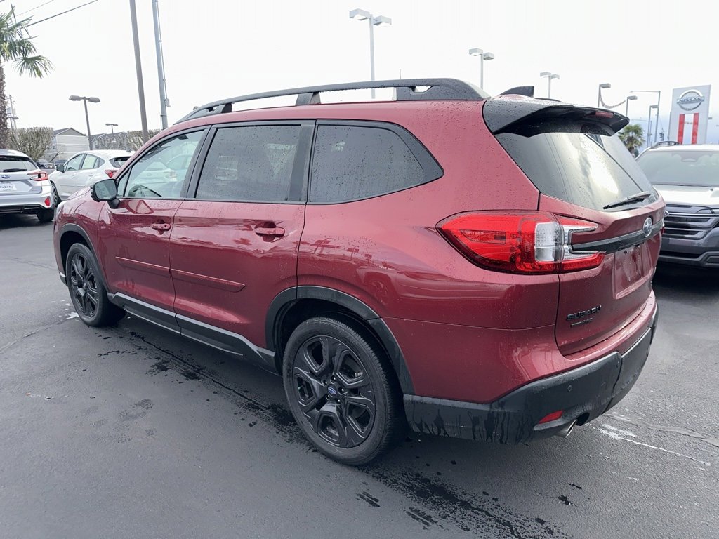 Used 2023 Subaru Ascent Onyx Edition Limited image 3