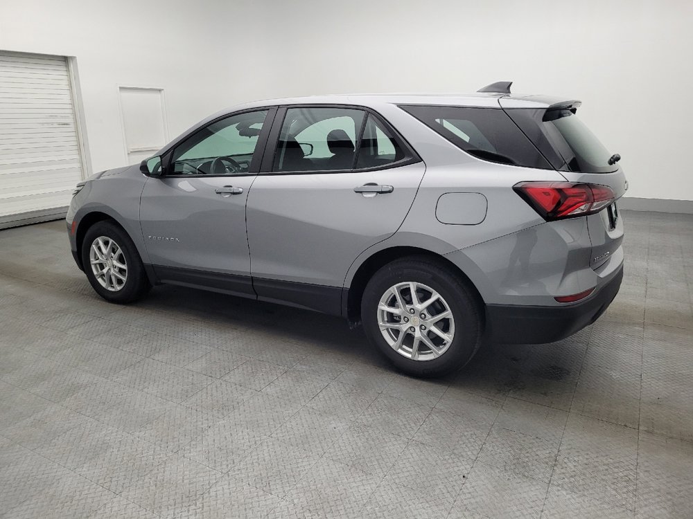 Used 2024 Chevrolet Equinox LS image 3