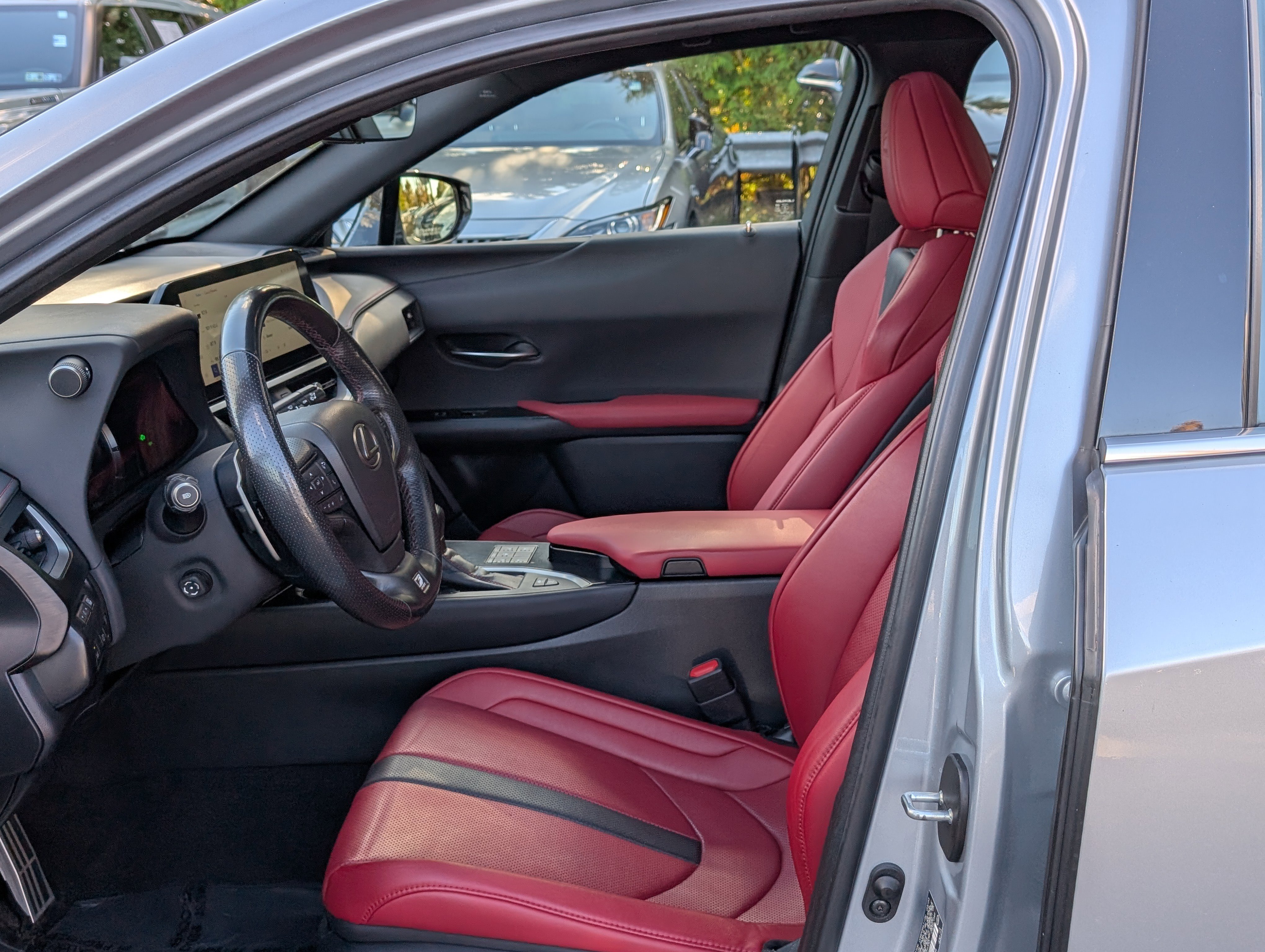 Used 2023 Lexus UX 250h F Sport image 17