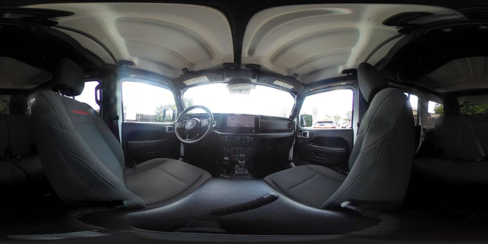 Used 2025 Jeep Wrangler Unlimited Rubicon AWD/4WD image 36