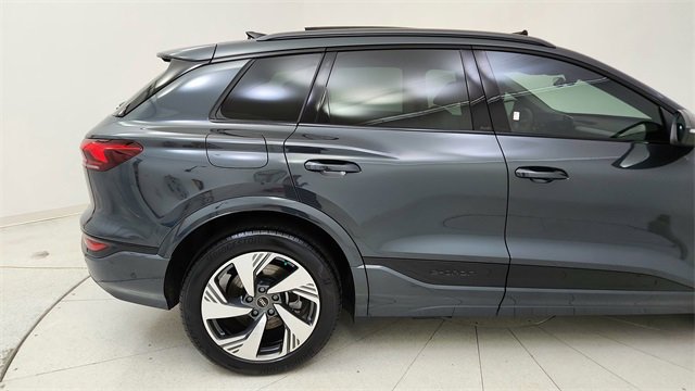 Used 2025 Audi Q6 e-tron Premium w/ Convenience Package image 12