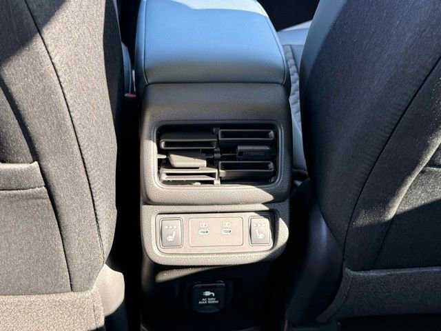 New 2026 Nissan Leaf Platinum+ w/ Cargo Package (Platinum+) image 19