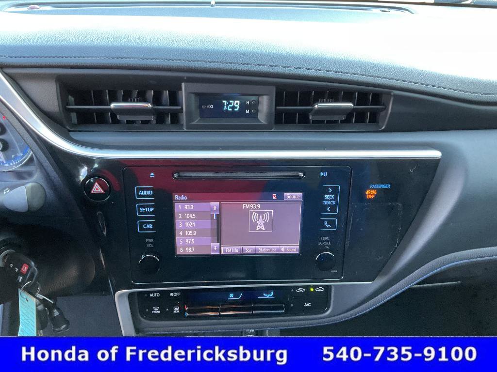 Used 2018 Toyota Corolla SE image 30