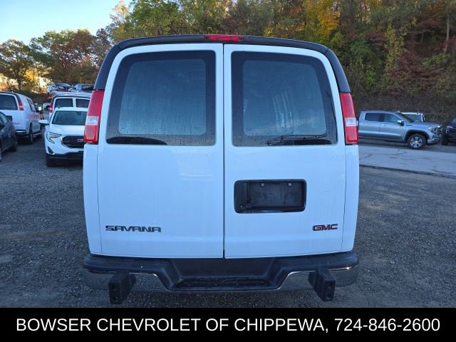 Used 2024 GMC Savana 2500 w/ Driver Convenience Package image 4