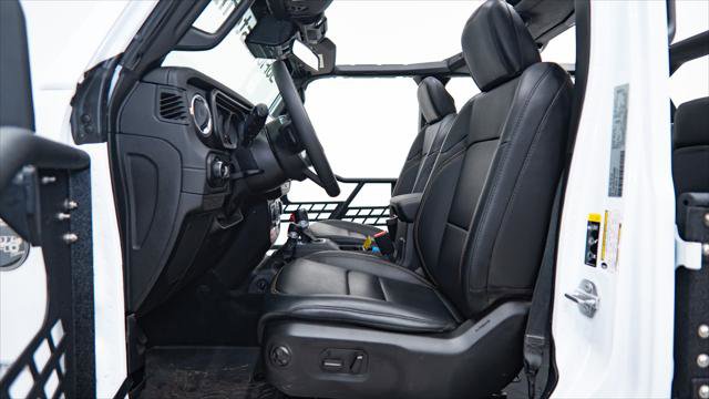 Used 2024 Jeep Wrangler Unlimited Sahara image 19