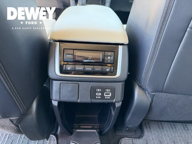 Used 2024 Subaru Ascent Limited AWD/4WD image 24
