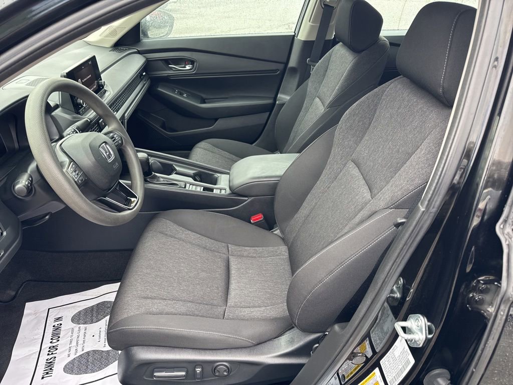 Used 2023 Honda Accord EX image 16