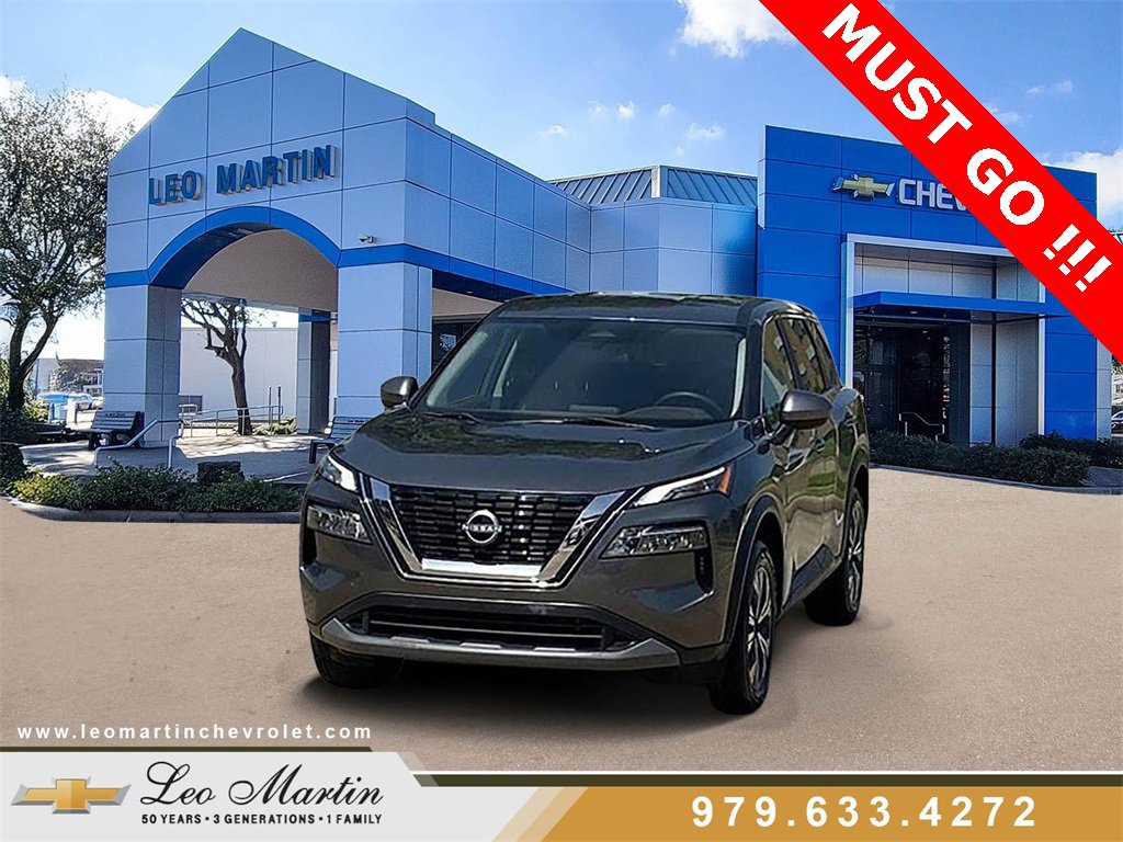 Used 2023 Nissan Rogue SV image 1