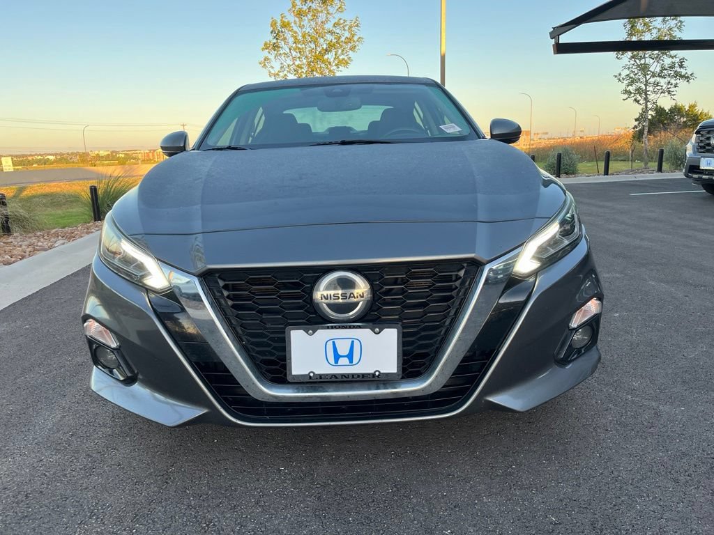 Used 2020 Nissan Altima 2.5 SV FWD image 2