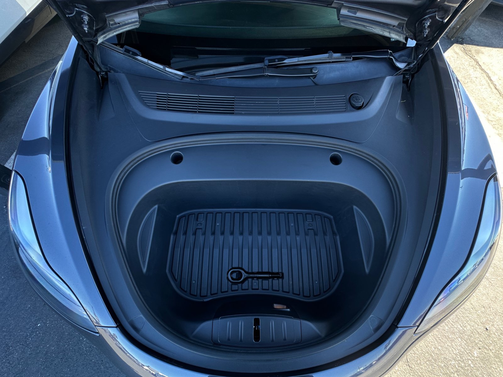 Used 2023 Tesla Model 3 Standard Range RWD image 25
