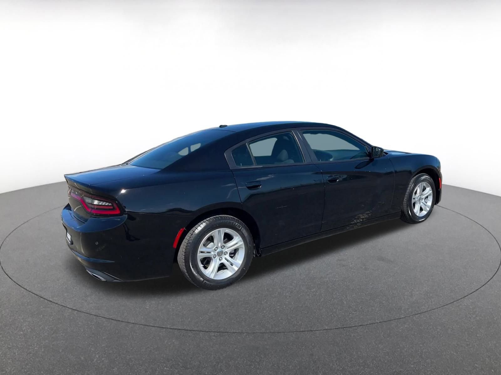 Used 2022 Dodge Charger SXT image 15