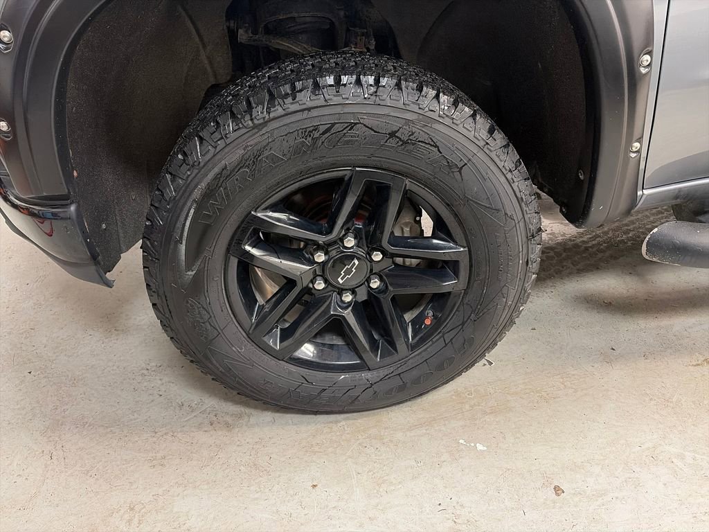 Used 2019 Chevrolet Silverado 1500 Custom Trail Boss image 11