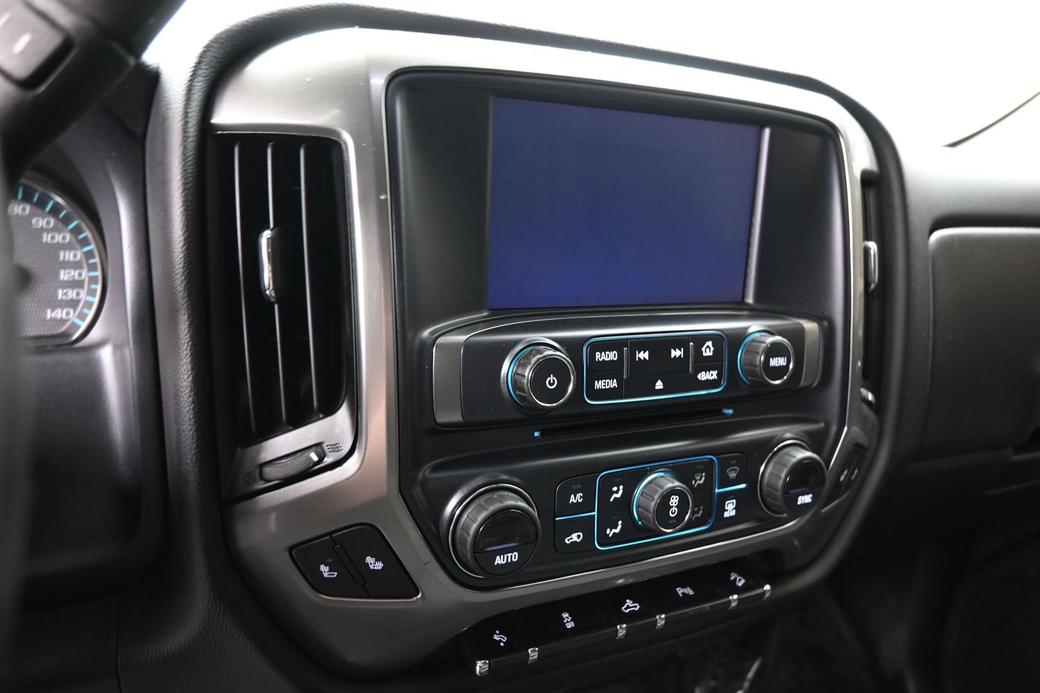 Used 2018 Chevrolet Silverado 1500 LT w/ All Star Edition AWD/4WD image 15