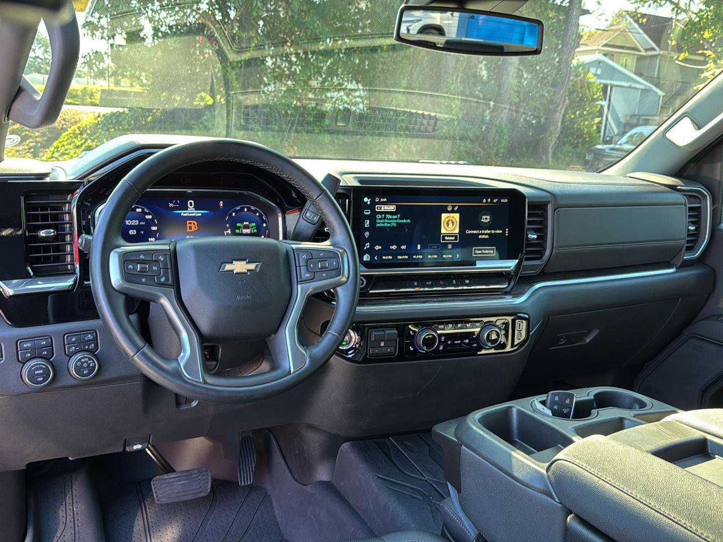 Used 2024 Chevrolet Silverado 2500 LTZ image 16