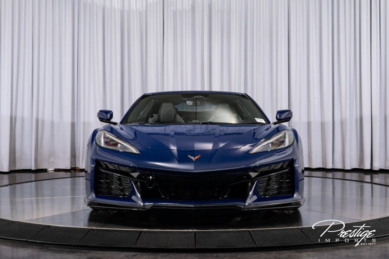 Used 2025 Chevrolet Corvette Z06 w/ Stealth Interior Trim Package image 4