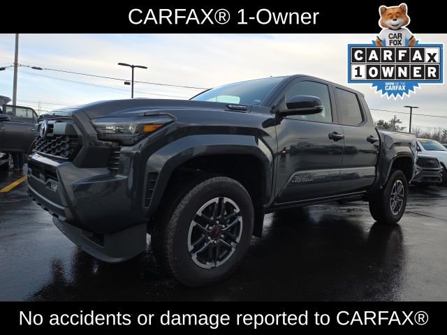 Used 2024 Toyota Tacoma TRD Sport image 3