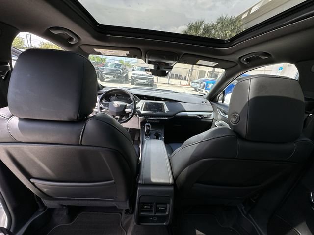 Certified 2022 Cadillac XT4 Premium Luxury w/ Enhanced Visibility Package image 30