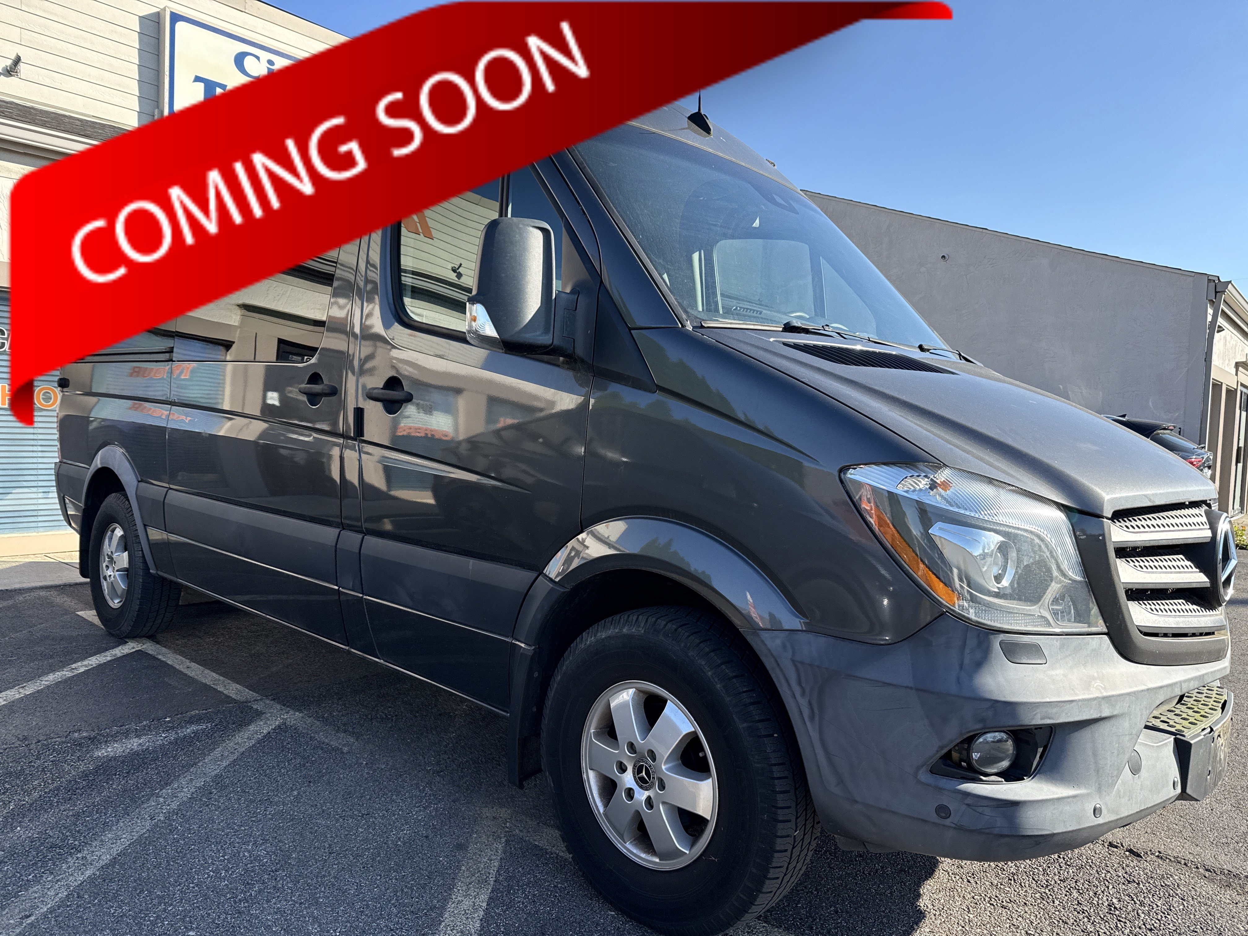 Used 2018 Mercedes-Benz Sprinter 2500 image 1