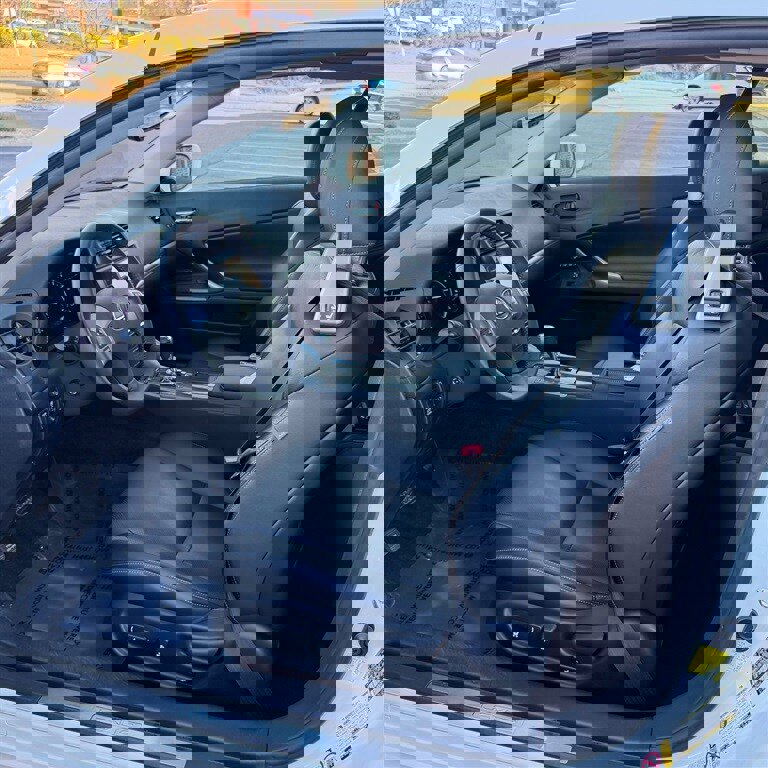 Used 2014 Lexus IS 250C w/ Luxury Package image 11