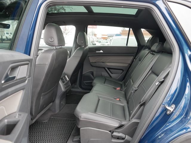 Certified 2023 Volkswagen Atlas Cross Sport SEL R-Line image 17