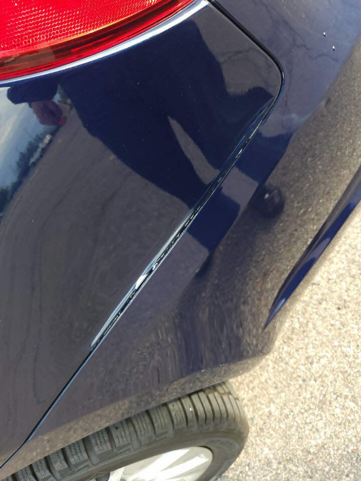 Used 2013 Chrysler 200 LX FWD image 30