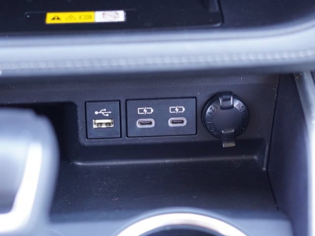 Used 2023 Toyota Highlander XLE FWD image 34