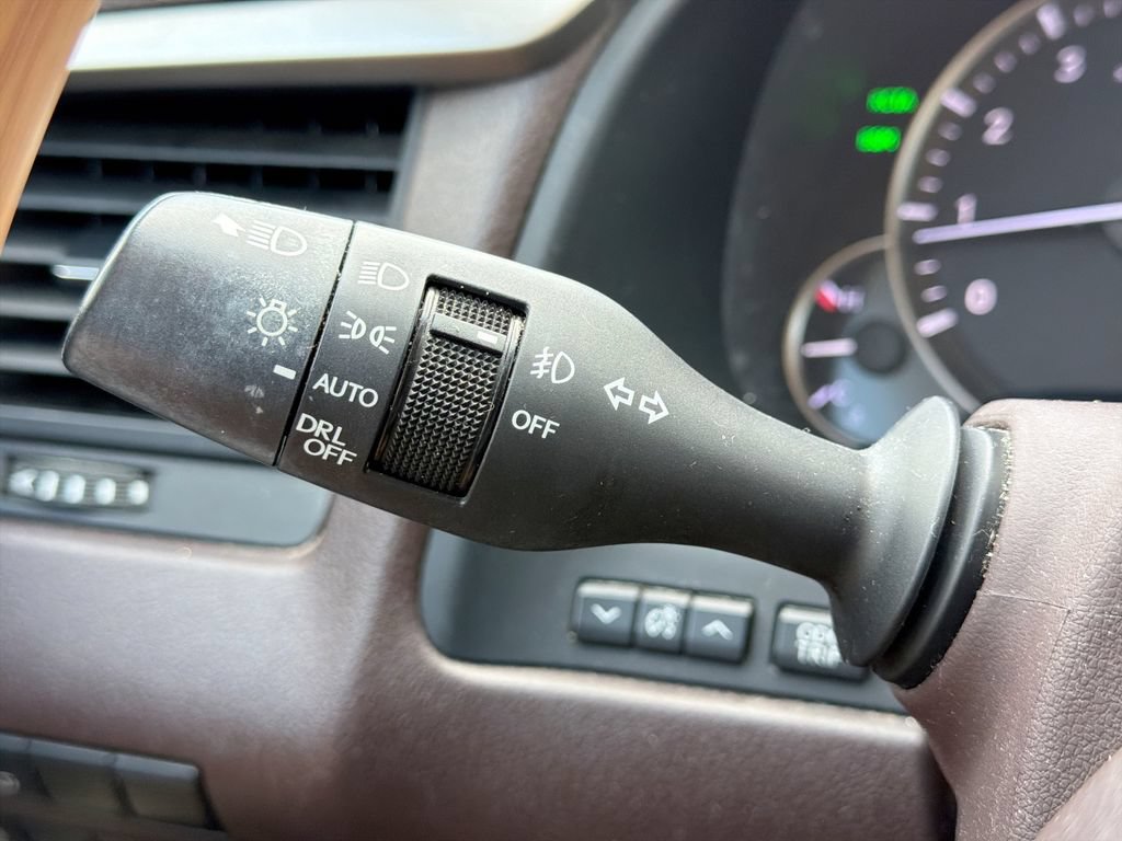 Used 2018 Lexus RX 350 FWD w/ Premium Package image 28