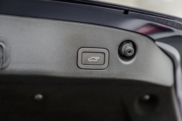 Used 2016 Jaguar XJ R-Sport AWD/4WD image 12
