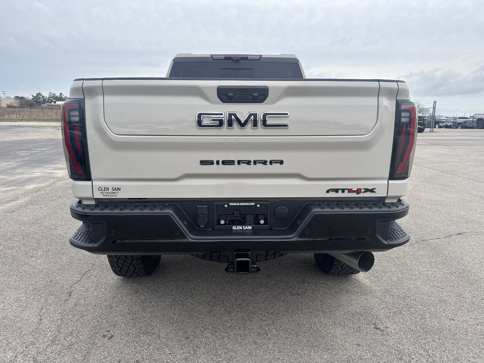 New 2026 GMC Sierra 2500 AT4X w/ LPO, Black Badging Package image 4