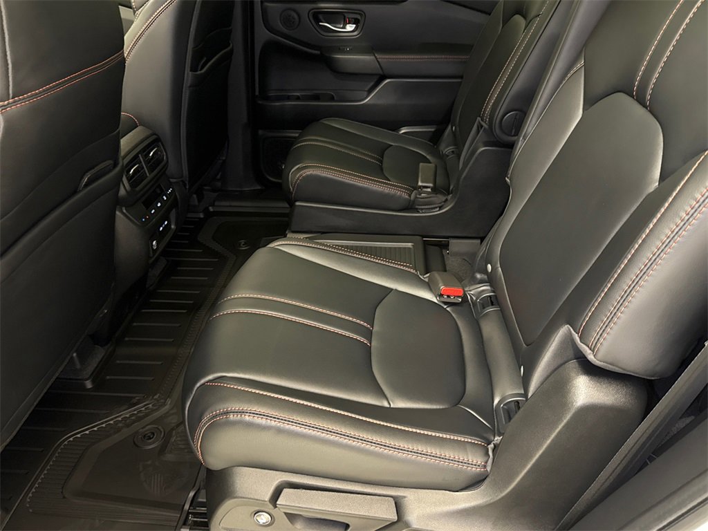 New 2025 Honda Pilot TrailSport image 21