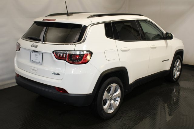 Used 2019 Jeep Compass Latitude image 4