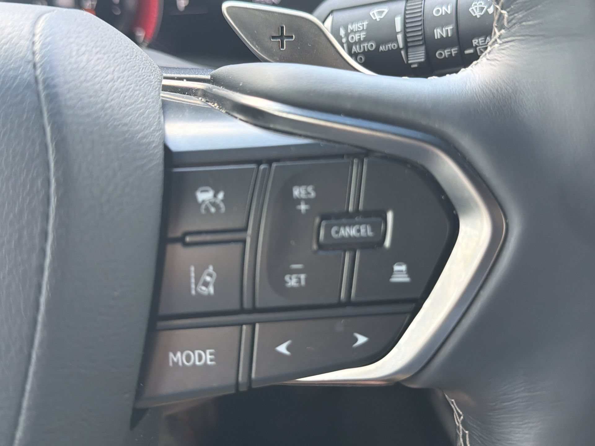 Used 2024 Lexus LX 600 4WD w/ Appearance Package image 31